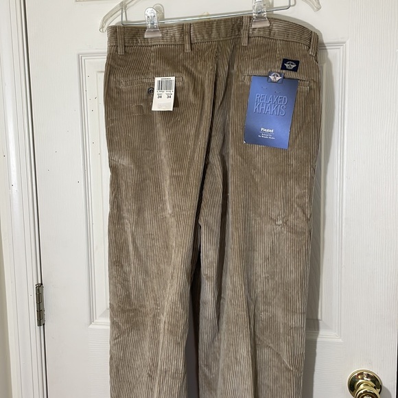 CCO PRICE DROP 🔥🔥 DOCKERS Khaki Pleated Pant Relaxed Fit Size 34X34 - Picture 6 of 9
